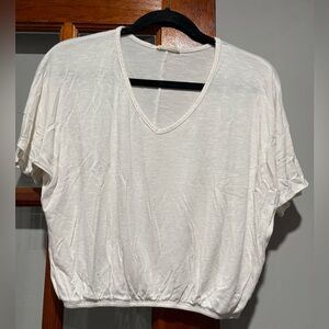 Olivia Rae Cream V-Neck Short Sleeve Cropped Pullover
